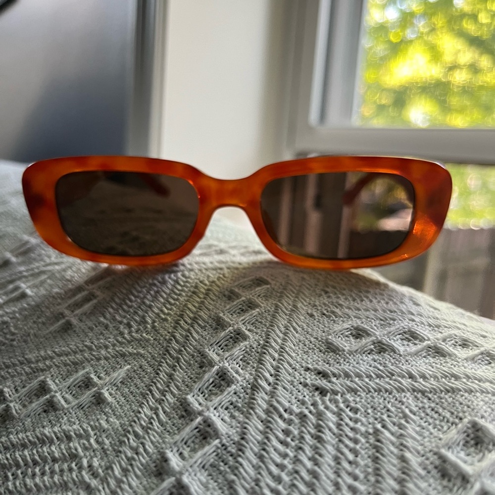 FRYE AND CO retro rectangle sunglasses